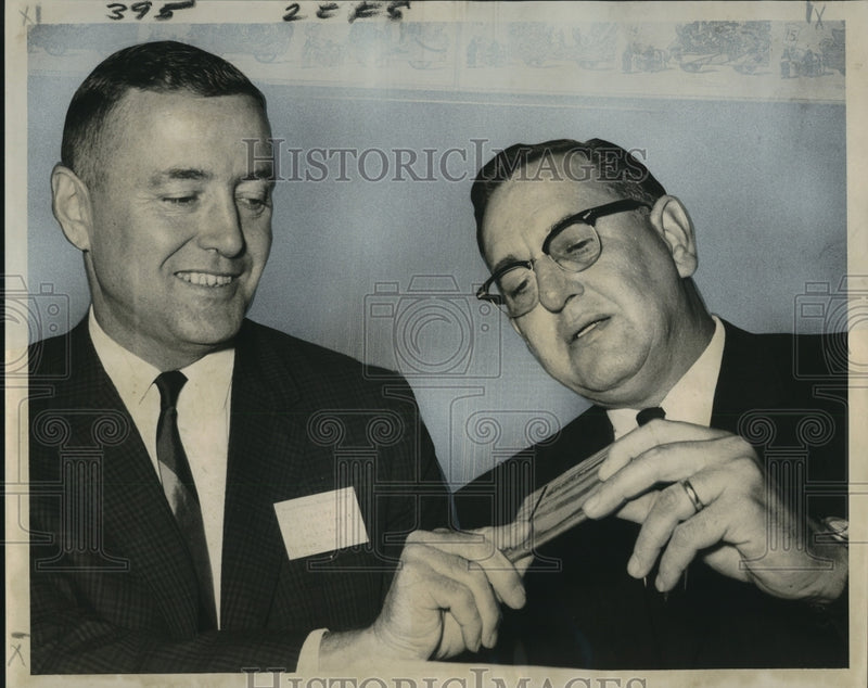 Load image into Gallery viewer, 1963 Press Photo Forest Products Research Society Members Inspecting Wood Sample
