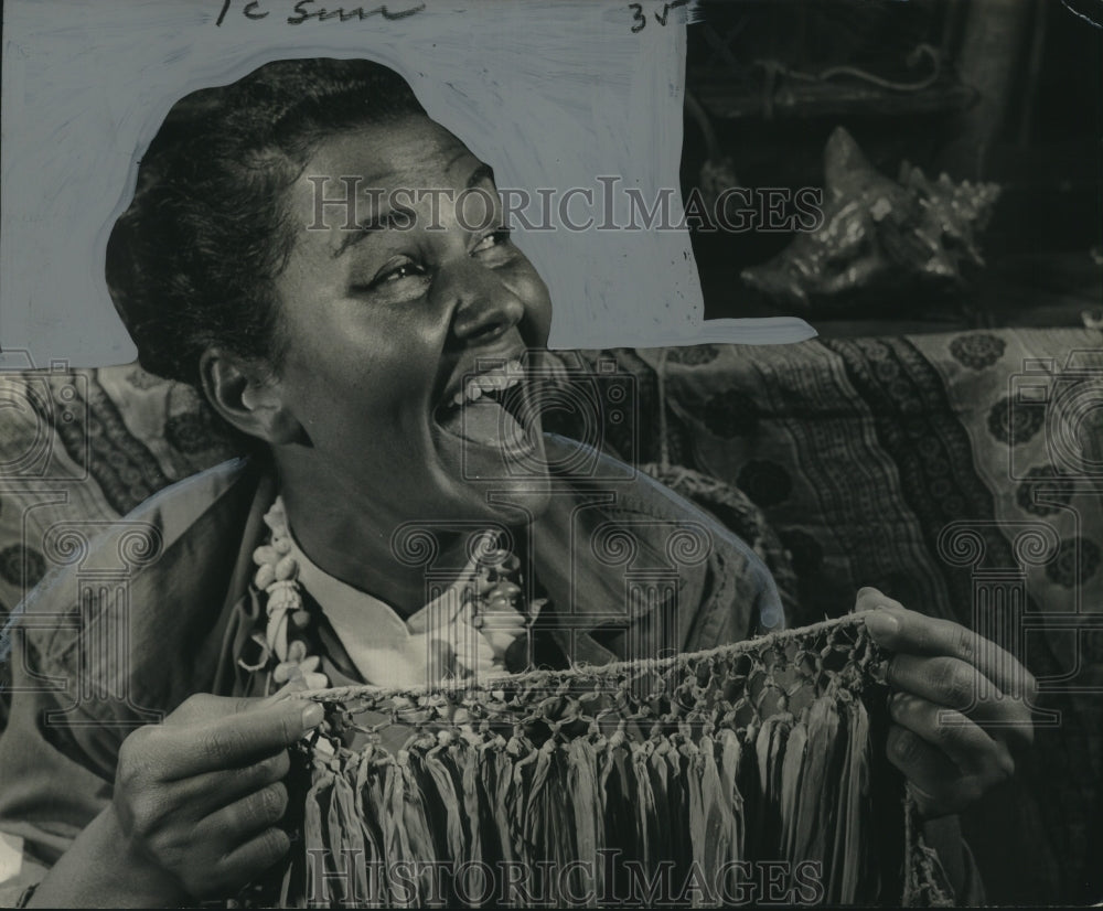 1952 Press Photo Actress Dorothy Franklin as Bloody Mary in "South Pacific"