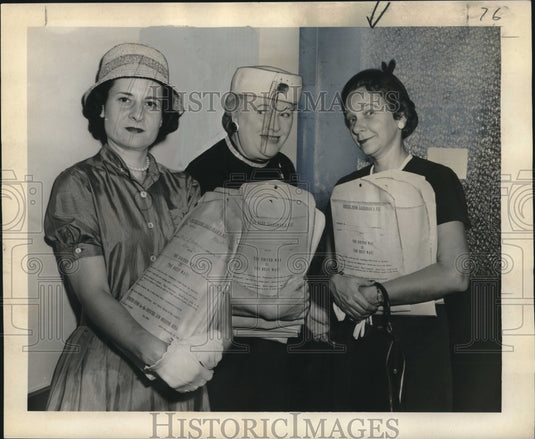 1956 Press Photo Mesdames J. Craig Roth, Roy Richardson & Nat Friedler- Historic Images
