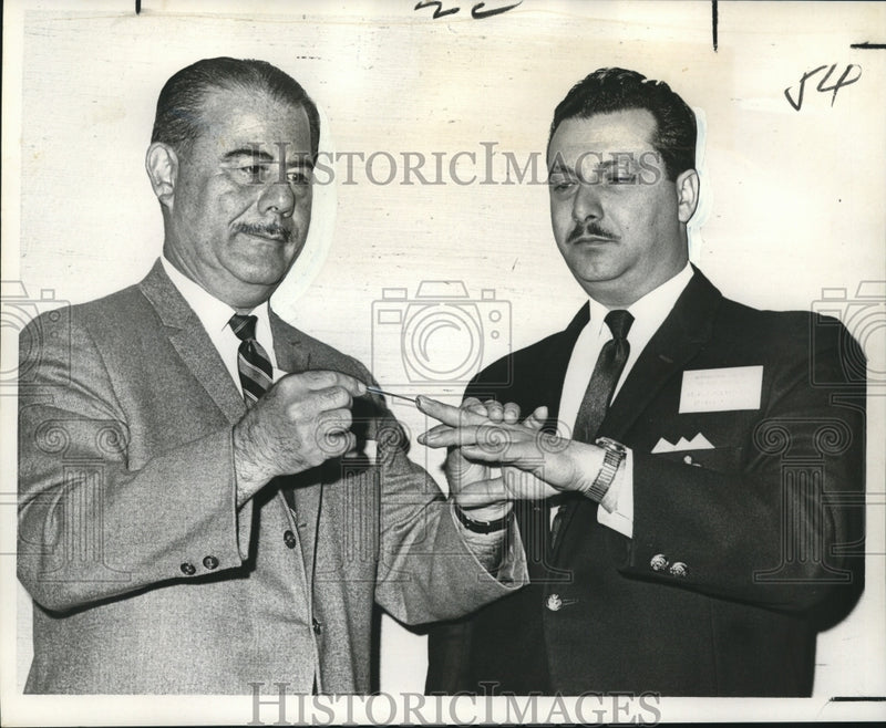 Load image into Gallery viewer, 1967 Press Photo International College of Foot Surgeons convention participants

