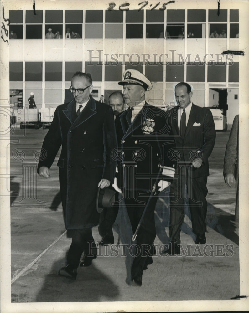 1961 Press Photo Argentine President Arturo Frondizi Arrives in New Orleans- Historic Images