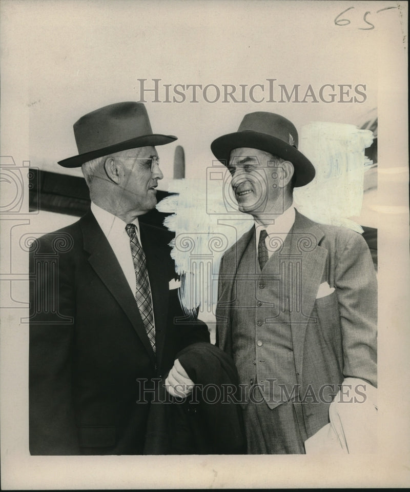 Load image into Gallery viewer, 1956 Press Photo Senator Watkins and Senator J.W. Fulbright. - noo19140
