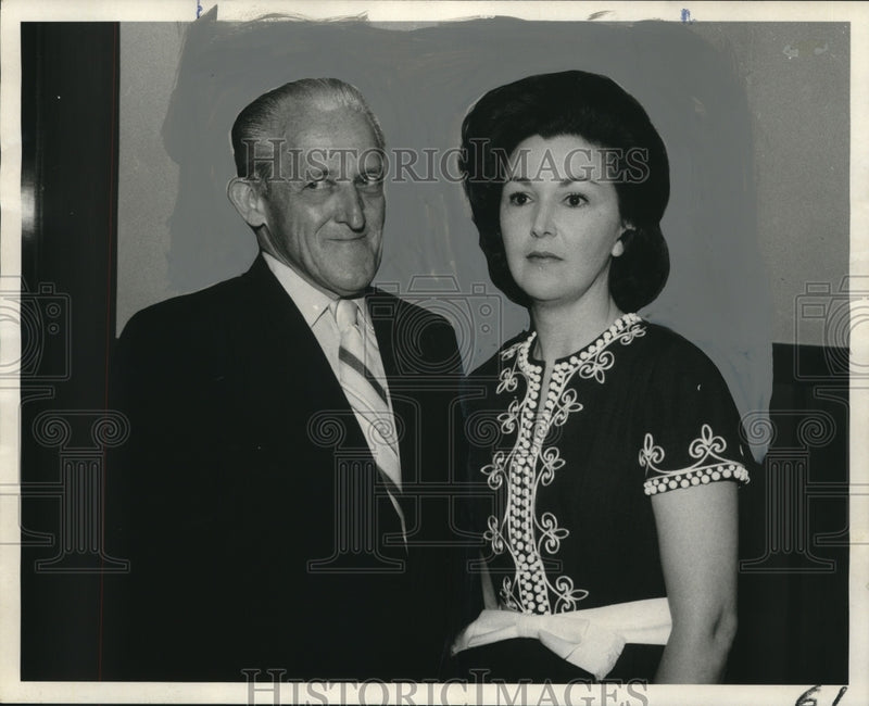 Load image into Gallery viewer, 1970 Press Photo New Orleans Presidents of Optimist Club &amp; Opti-Mrs. Club
