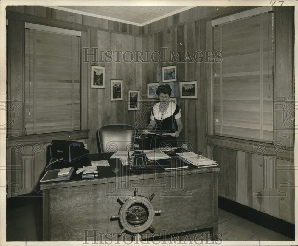 1955 Press Photo Panawall paneling of Fine Woods Co. at Southern Box Co. office- Historic Images