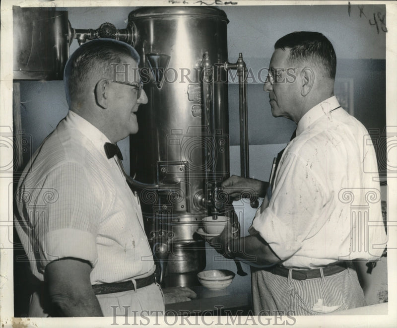 Load image into Gallery viewer, 1955 Press Photo New Orleans Restaurateurs Serve Themselves Coffee - noo19756
