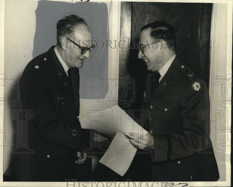 Load image into Gallery viewer, 1965 Press Photo Walter Reid Research Pathologist Gets Army Commendation Medal
