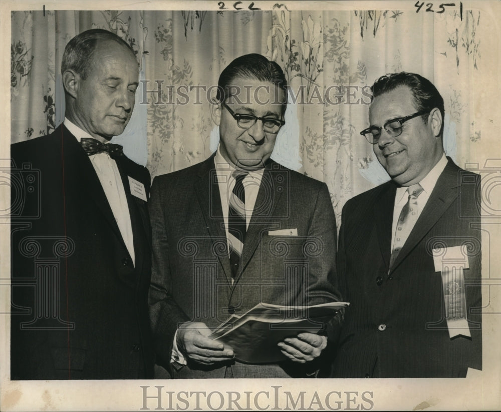 1962 Press Photo Quality Courts United Elects Officers at New Orleans Convention