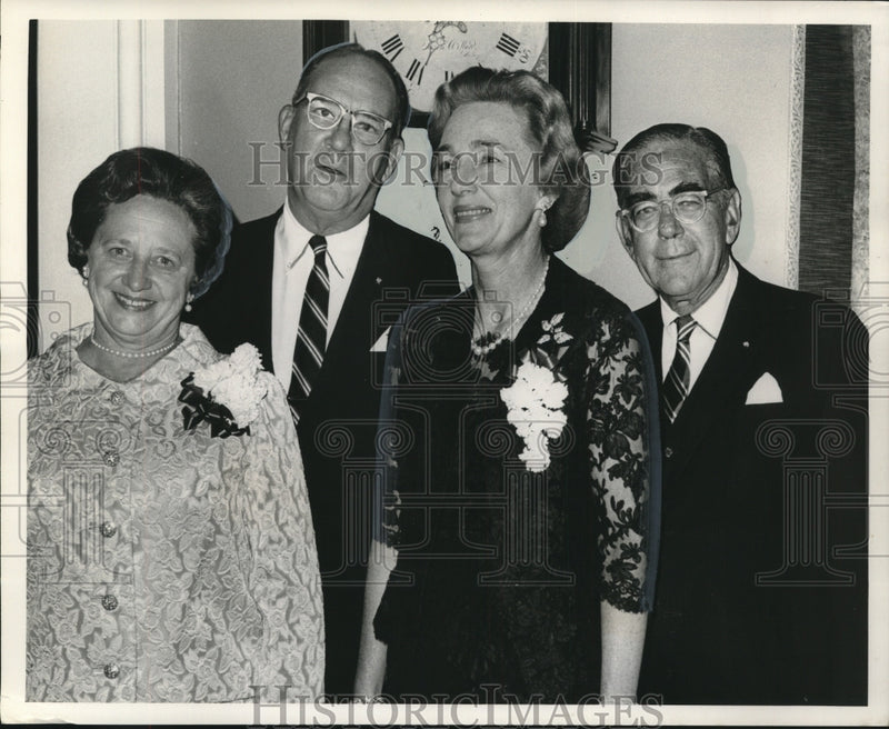 Load image into Gallery viewer, 1967 Press Photo Society of Colonial Wars Cocktail Party Attendees, New Orleans
