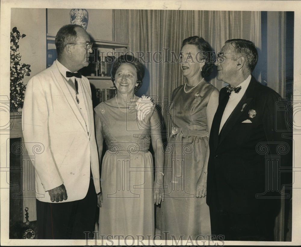 1966 Press Photo Society of Colonial Wars Cocktail Party Attendees, New Orleans