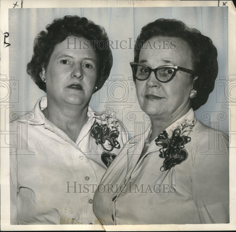 Load image into Gallery viewer, 1963 Press Photo New Orleans Women of the Moose Incoming/Outgoing Regents
