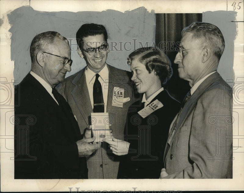 Load image into Gallery viewer, 1953 Press Photo Louisiana State University Officers and Graduate At a Meeting
