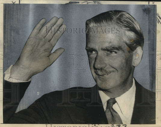 1956 Press Photo British Prime Minister Anthony Eden Waving- Historic Images