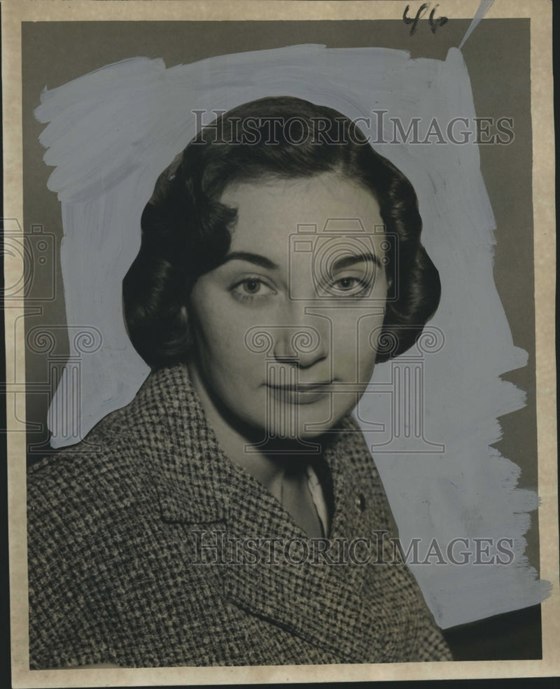 Load image into Gallery viewer, 1960 Press Photo New Orleans High School Senior Student Elizabeth Ehmig
