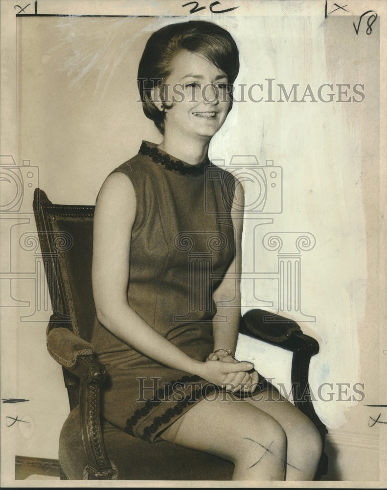 1969 Press Photo Mrs. Andrew Price Gay, Jr. visits New Orleans. - noo20428