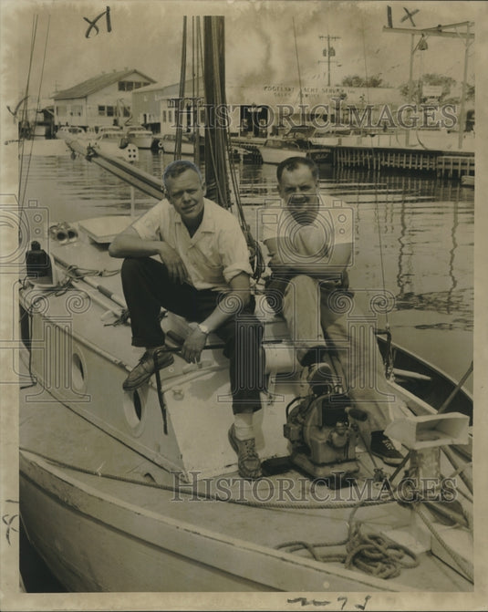 1958 Press Photo Seafarers William Fraser, William Korbel on Stop in New Orleans