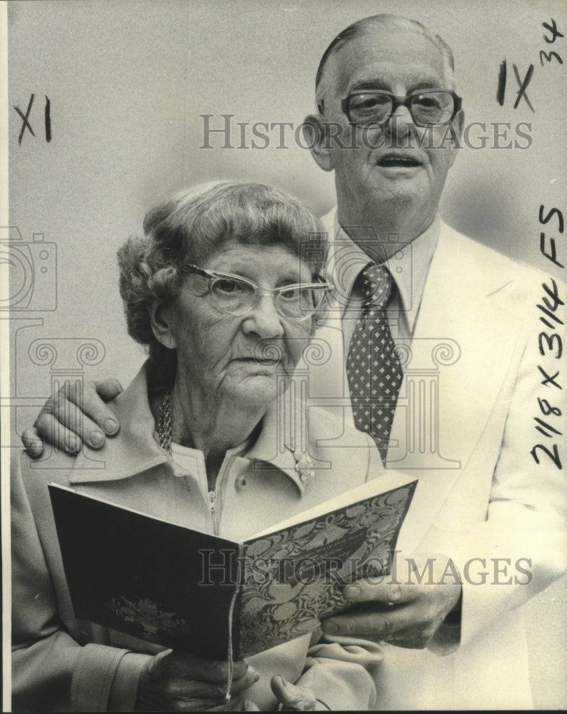 1977 Press Photo Mr. &amp; Mrs. Harry Garland Observe 50th Anniversary, New Orleans- Historic Images