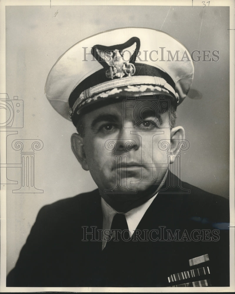 1951 Press Photo U.S. Coast Guard Commander M.F. Garfield, New Orleans