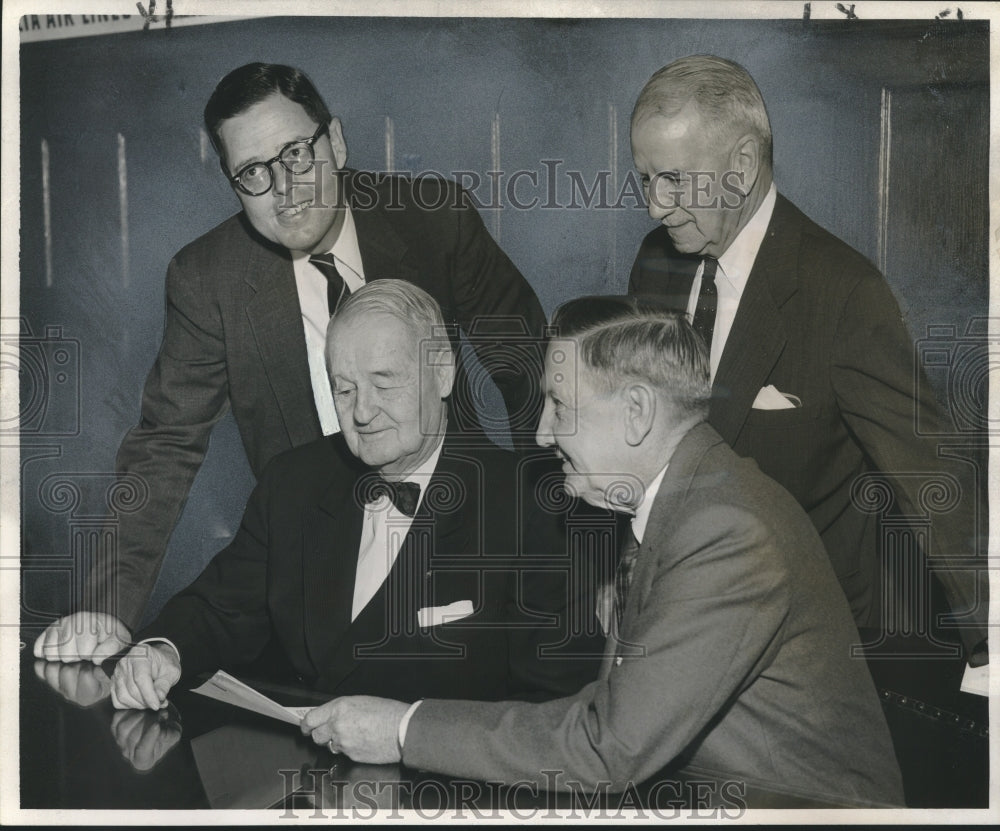 1956 Press Photo New Orleans Convention &amp; Visitors Heads View Annual Report