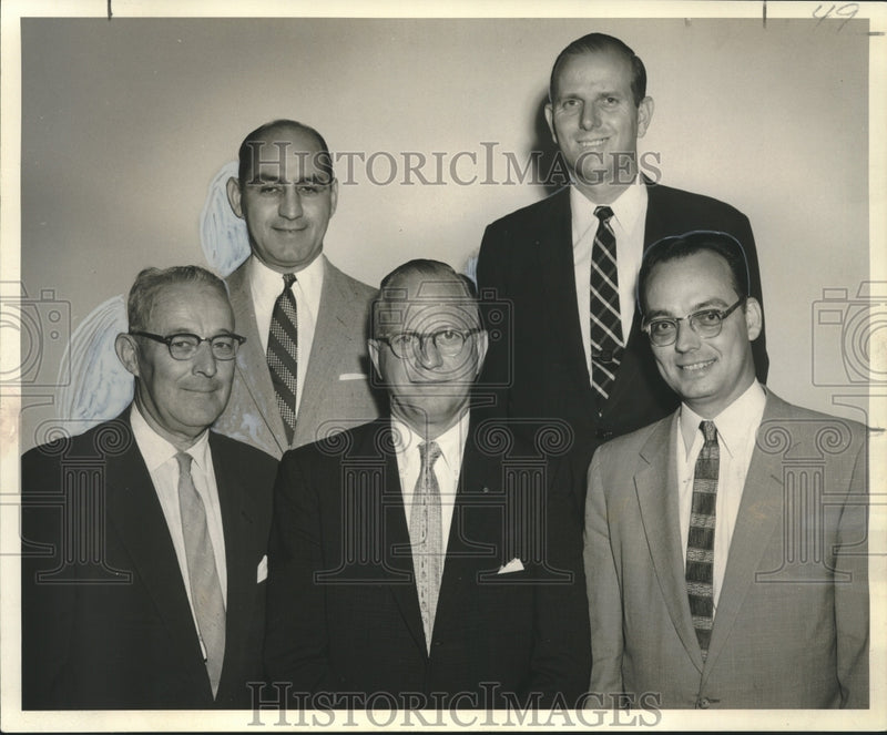 Load image into Gallery viewer, 1957 Press Photo Lake Vista Property Owners Association Officers, New Orleans
