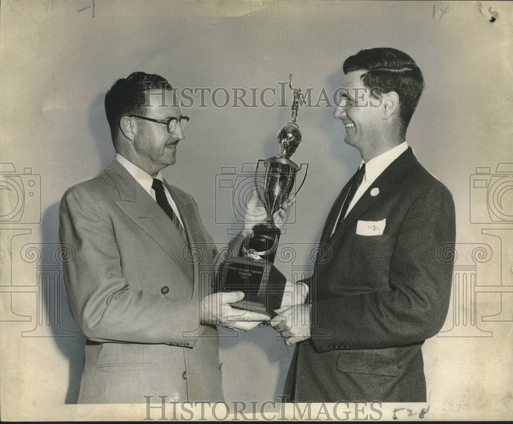 Press Photo Duck Calling Contest Participants &amp; Trophy, New Orleans - noo21055- Historic Images