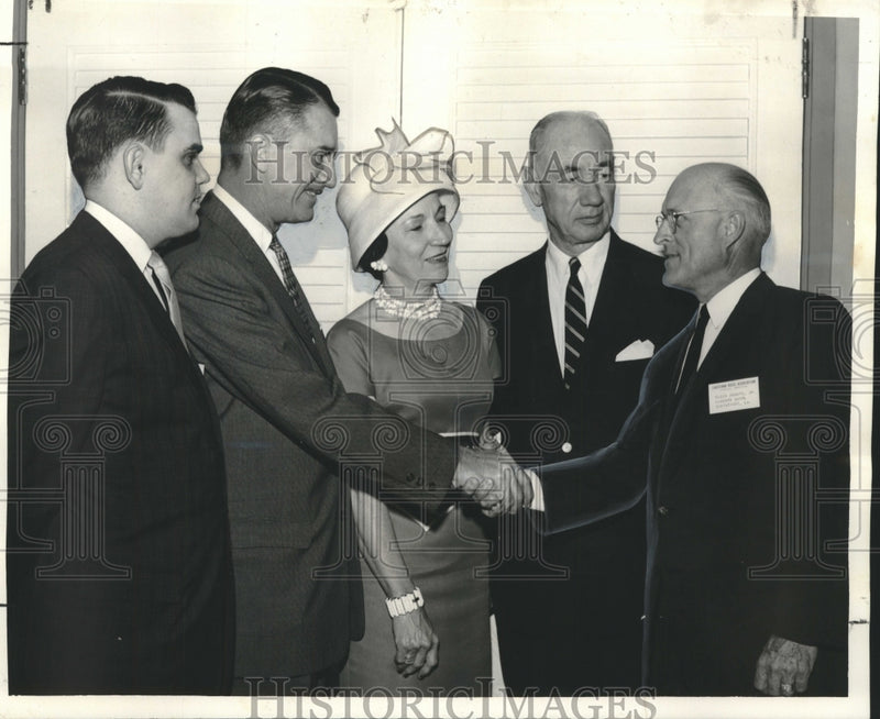 Load image into Gallery viewer, 1960 Press Photo Louisiana Hotel Association Officers at New Orleans Meeting
