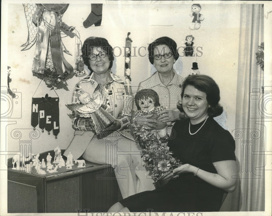 1973 Press Photo Members Of the Metairie Woman's Club Mmes. Graziano, Cox, McCoy- Historic Images