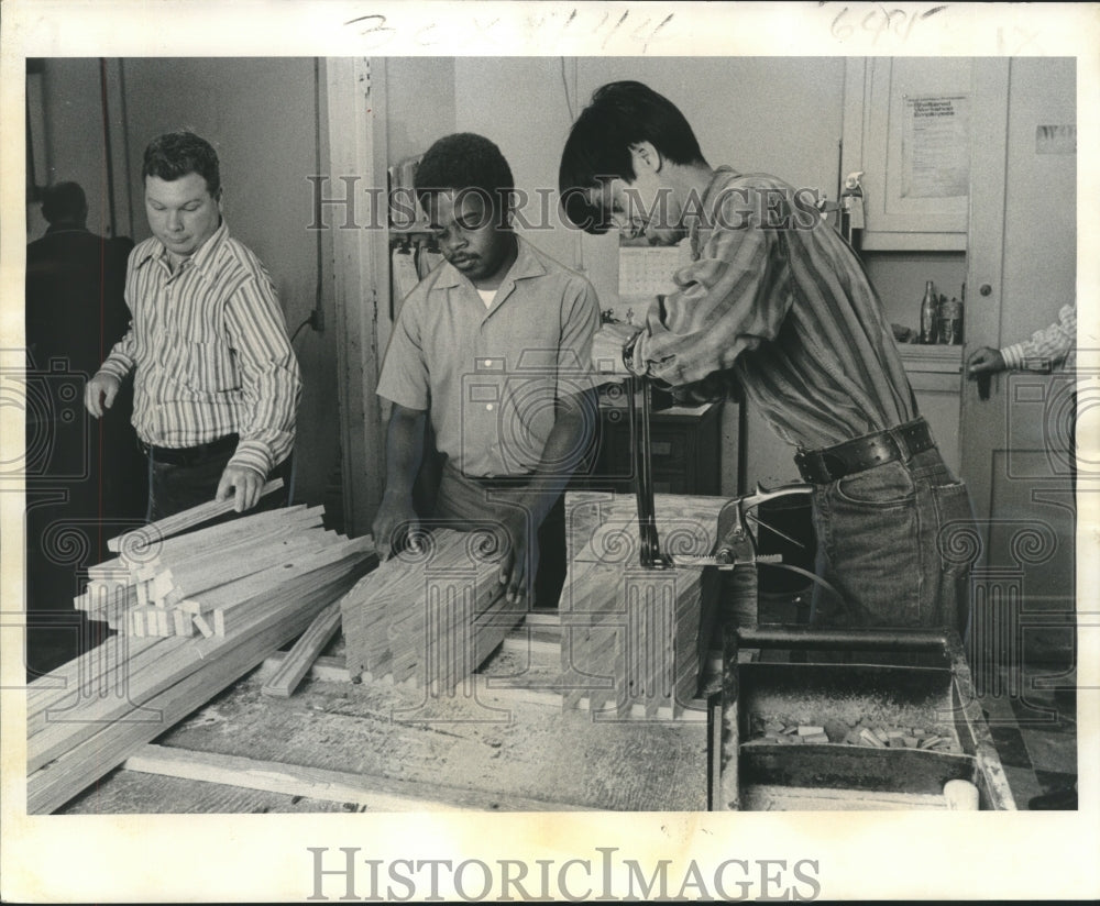 1974 Press Photo Greater New Orleans Association for Retarded Citizens Workers- Historic Images