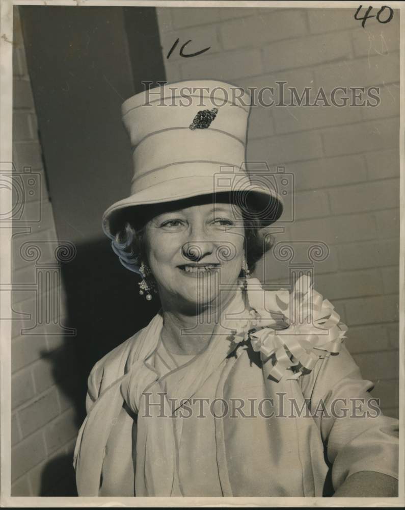 1963 Press Photo Mrs. Charles H. Gillen, President of Les Grandmeres d&#39;Orleans