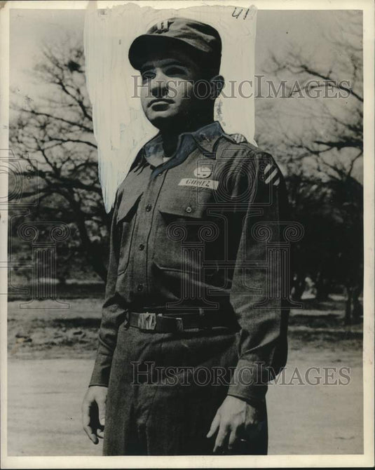 1952 Press Photo Korea-Captain Cesar A. Gomez Third Division Medical Battalion