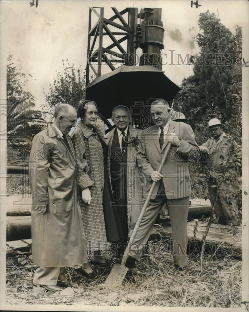 1958 Press Photo Jeff Collins Goodwill Industries ground breaking, New Orleans - Historic Images