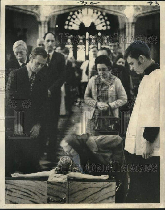 1972 Press Photo New Orleans - Good Friday Rites at St. Patrick's Church- Historic Images