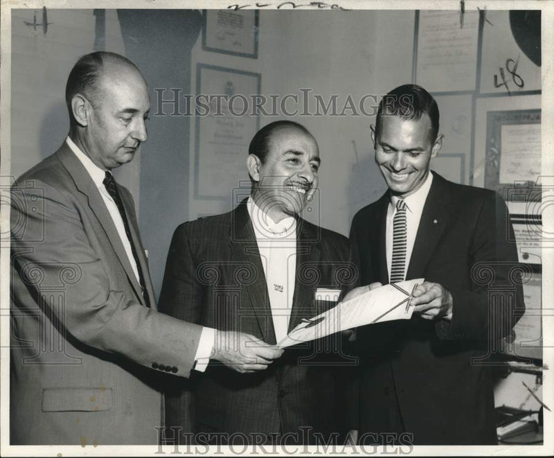 Load image into Gallery viewer, 1956 Press Photo Councilman Victor Schiro &amp; A.F. Hanson, Goodwill Industries
