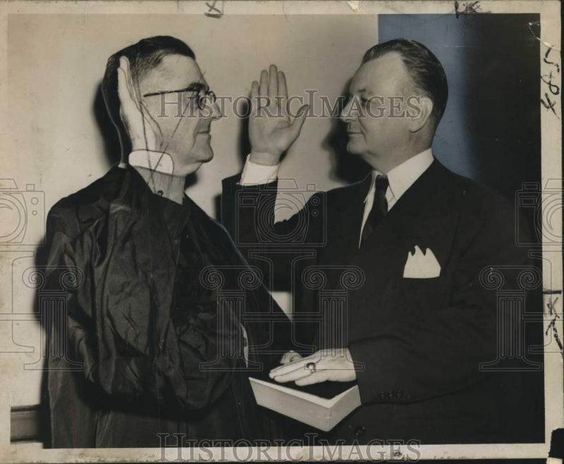 Load image into Gallery viewer, 1946 Press Photo Judge Charles V. Gonzales - noo22951
