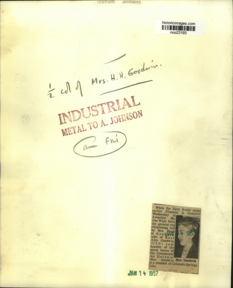 1957 Press Photo Mrs. Hugh H. Goodwin, wife of Rear Admiral Goodwin - noo23193