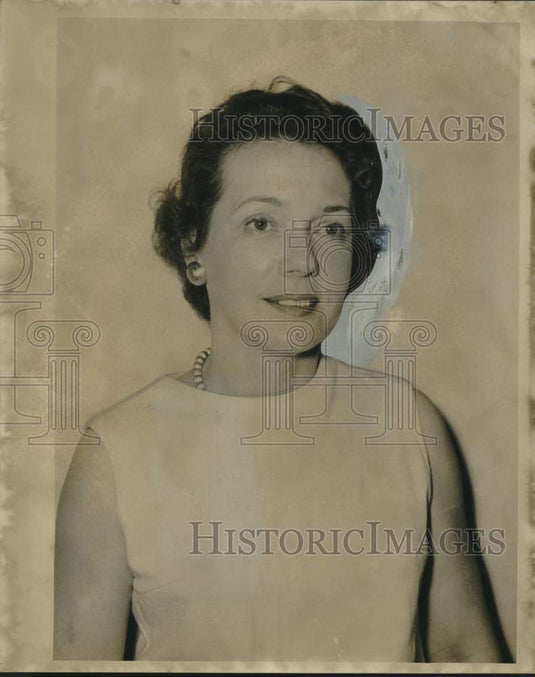 1966 Press Photo Mrs. Allen L. Gunderson, President Xi Alpha Beta - noo23656