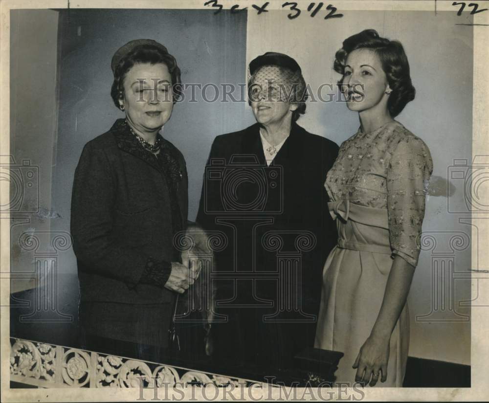 1962 Press Photo Mrs. Leroy Fenstermacher, Gala Camellia Luncheon - Historic Images