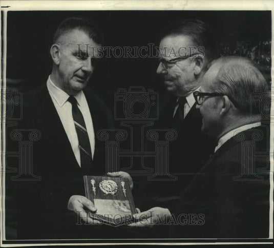 1969 Press Photo Wes Gallagher, "Alumnus of the Year" Louisiana State University- Historic Images