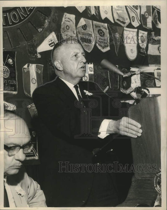 1962 Press Photo Lieutenant General William K. Harrison speaks at Rotary Club