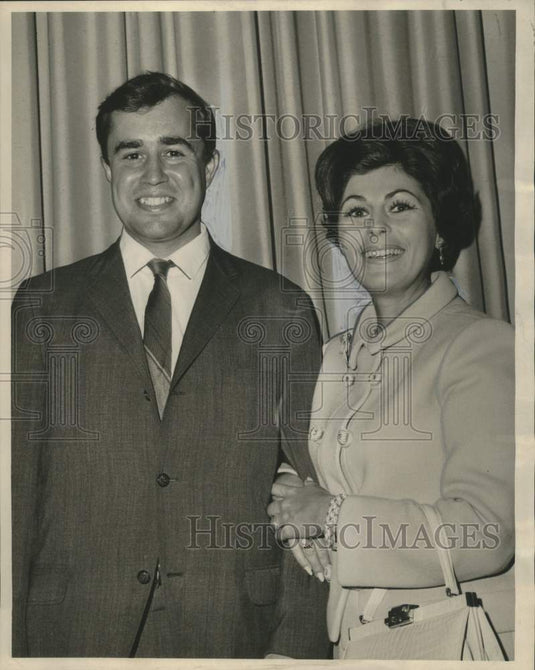 1965 Press Photo Terence Hawkins and Roberta Peters to star in "Rigoletto"- Historic Images