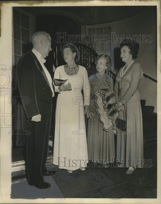 1973 Press Photo Attendants of the New Orleans Opera House Association Gala