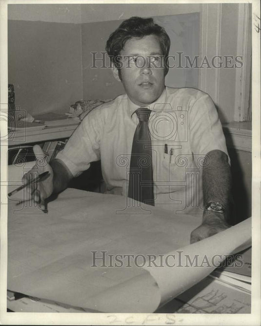 1972 Press Photo Allen Guma, principal of Gateway II School - noo25081
