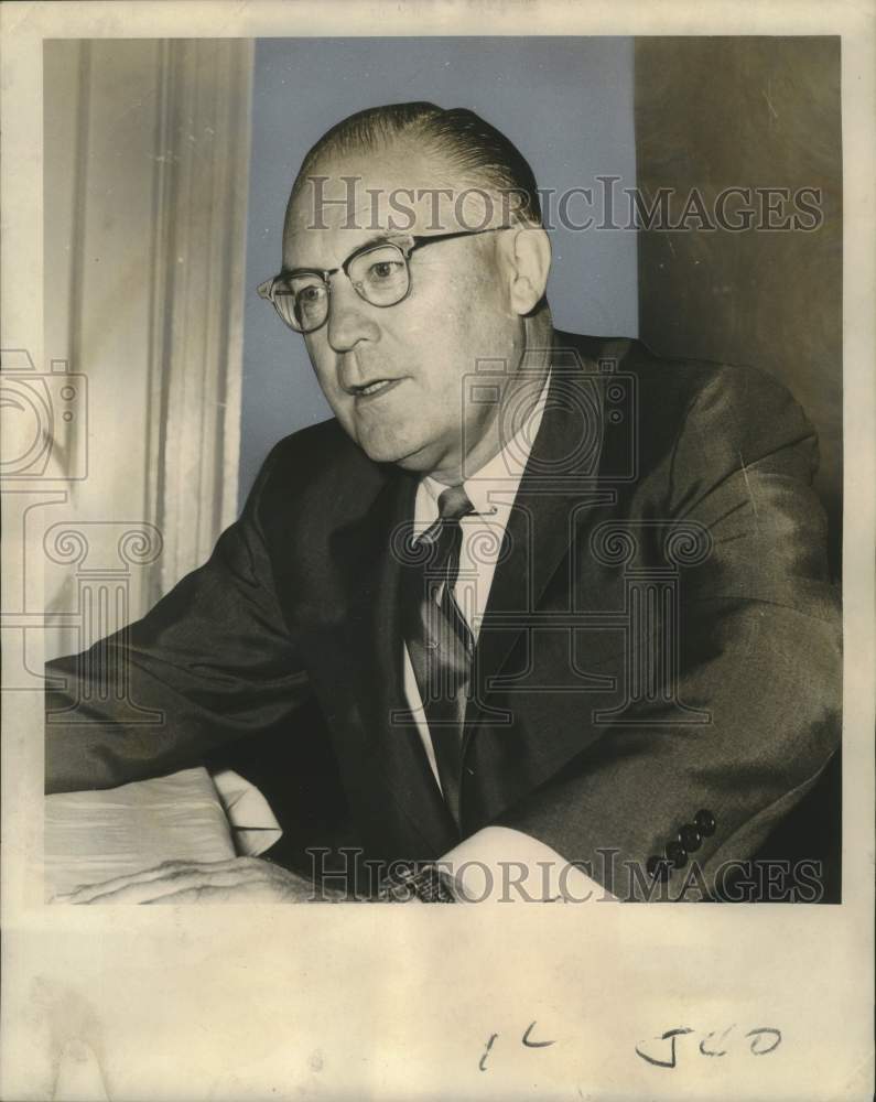 Load image into Gallery viewer, 1965 Press Photo National Association of Manufacturers President W.P. Gullander
