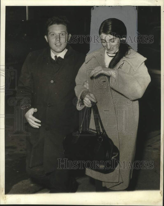 1969 Press Photo Sally Guillot Taken Into Custody for Sale & Possession Drugs