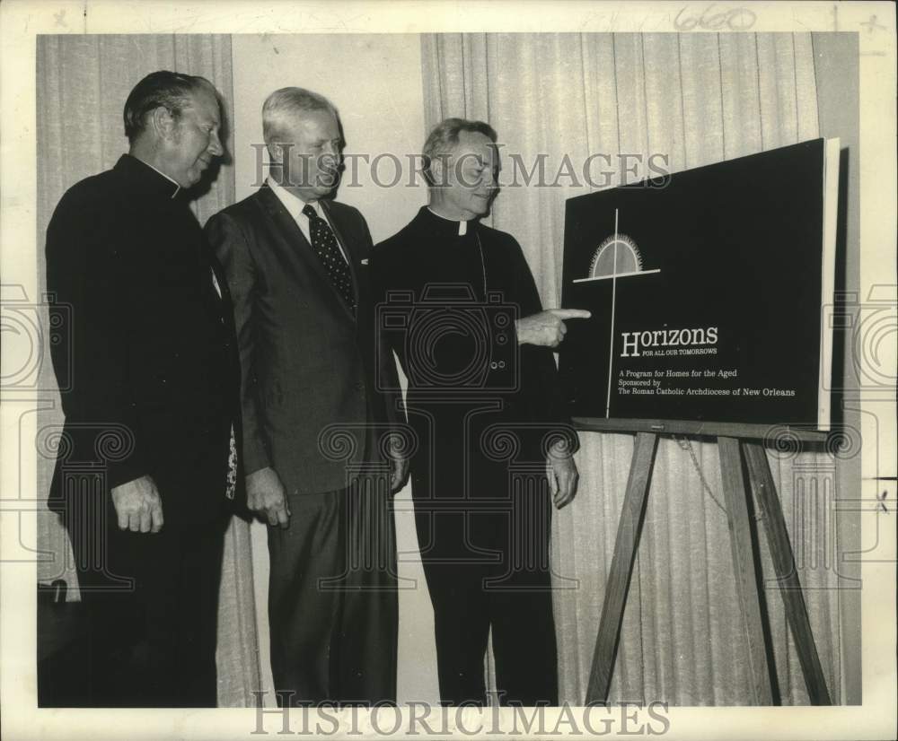 1973 Press Photo Archdiocese of New Orleans Announces Horizons Program For Aged- Historic Images