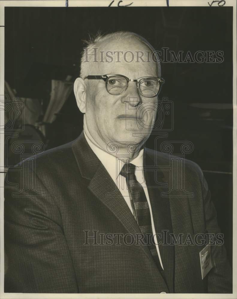 1967 Press Photo Michael Greenebaum, Bank Executive, Spoke at Roosevelt Hotel