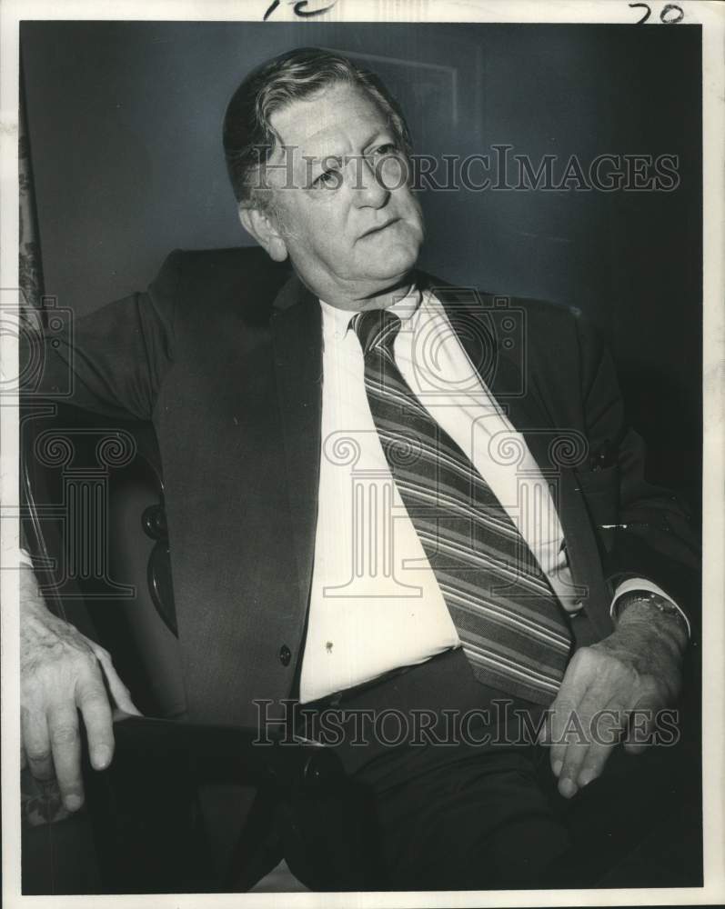 1871 Press Photo Dr. Richard Greene, to play at a Rivergate bridge match