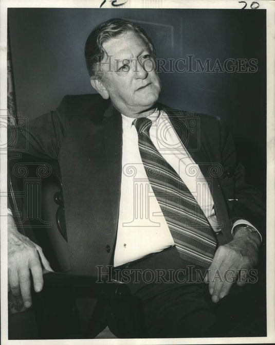1871 Press Photo Dr. Richard Greene, to play at a Rivergate bridge match