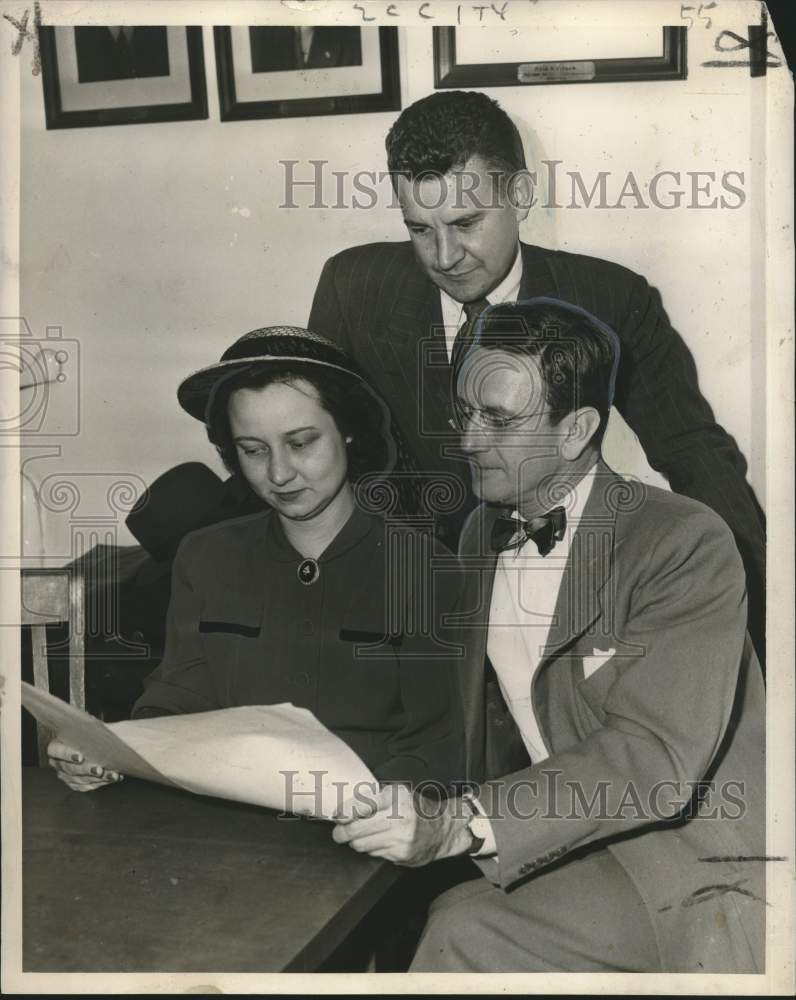 1950 Press Photo Elizabeth Hakk, Richard Keenan, James Drury of Legal Aid Bureau