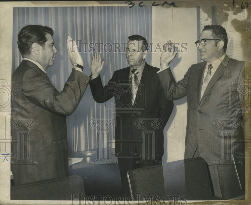 1970 Press Photo New Orleans Police Officers Promoted to Major- Historic Images