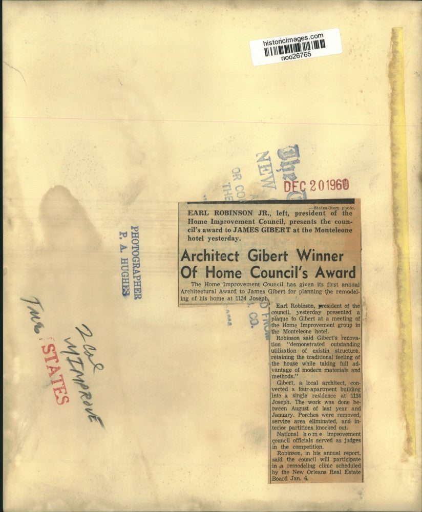 1960 Press Photo James Gibert gets Home Improvement award in New Orleans